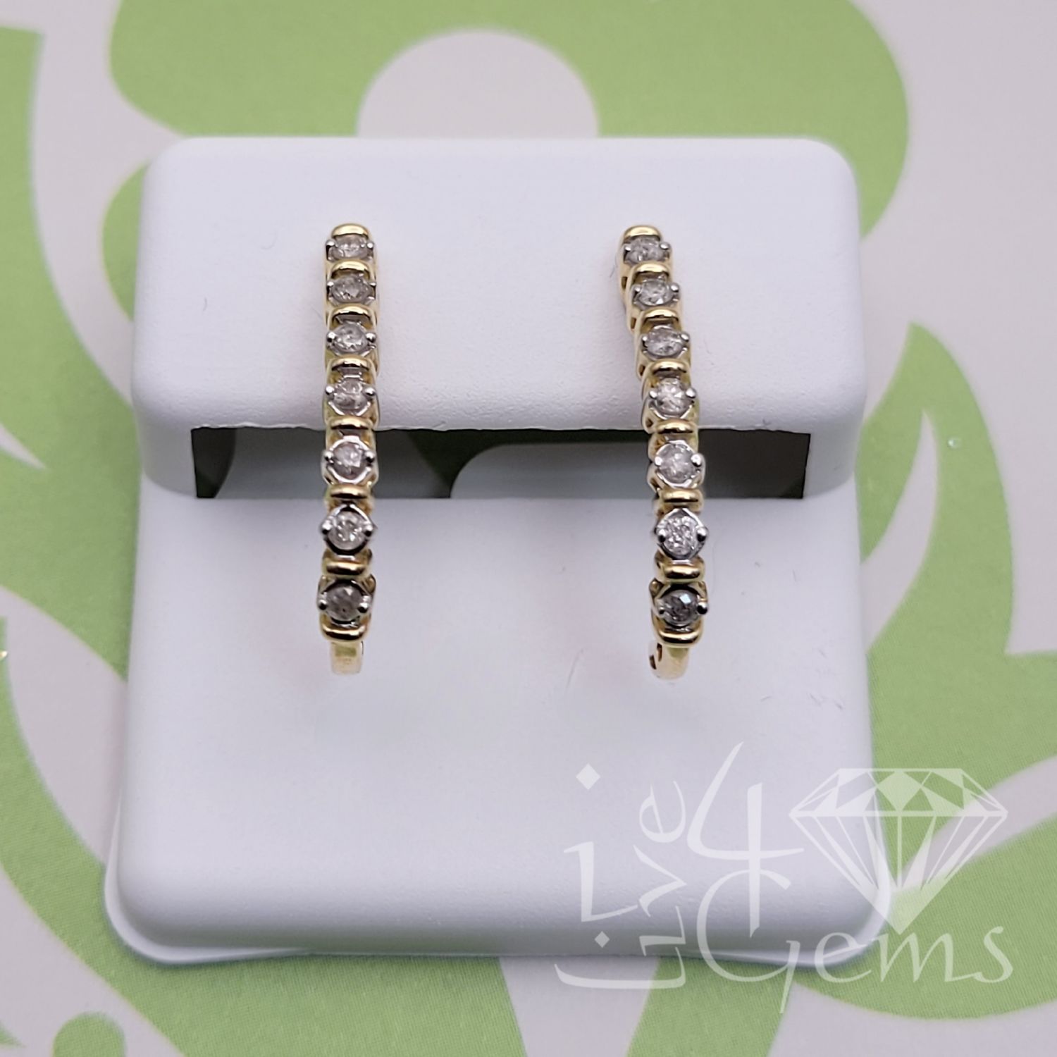 10kty 0.25ctw Dia  &quot;J&quot; Hanging Earring
