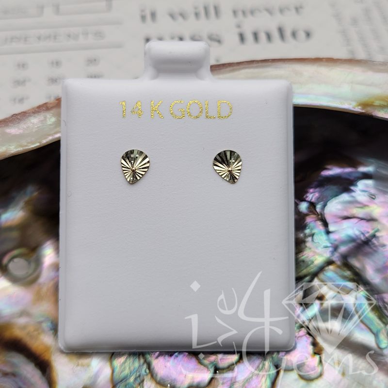 14kty Patterned Pear Shaped Stud