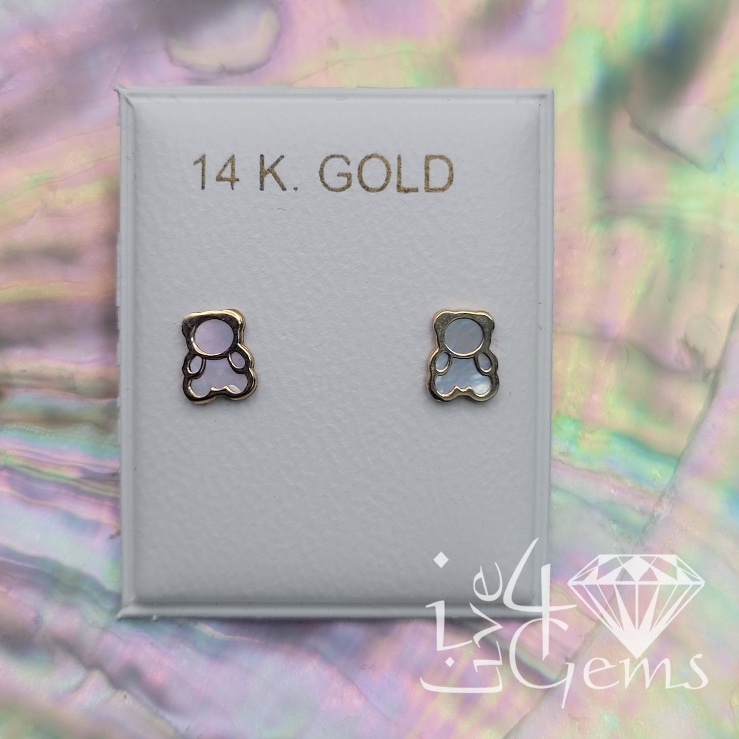 14kt Mother of Pearl Teddy Bear Stud