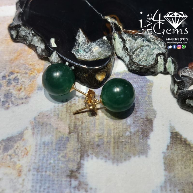 14kt Jade Stud 10mm