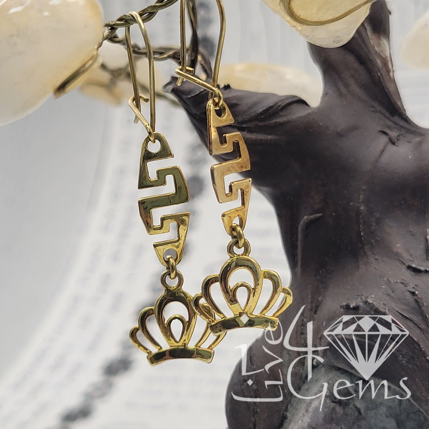 10kt Gold Greek Key Pattern w/Crown Charm Hanging