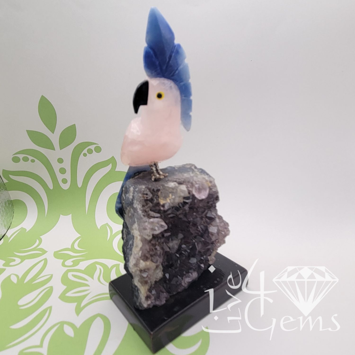 Medium Gemstone Bird Carving Style 3