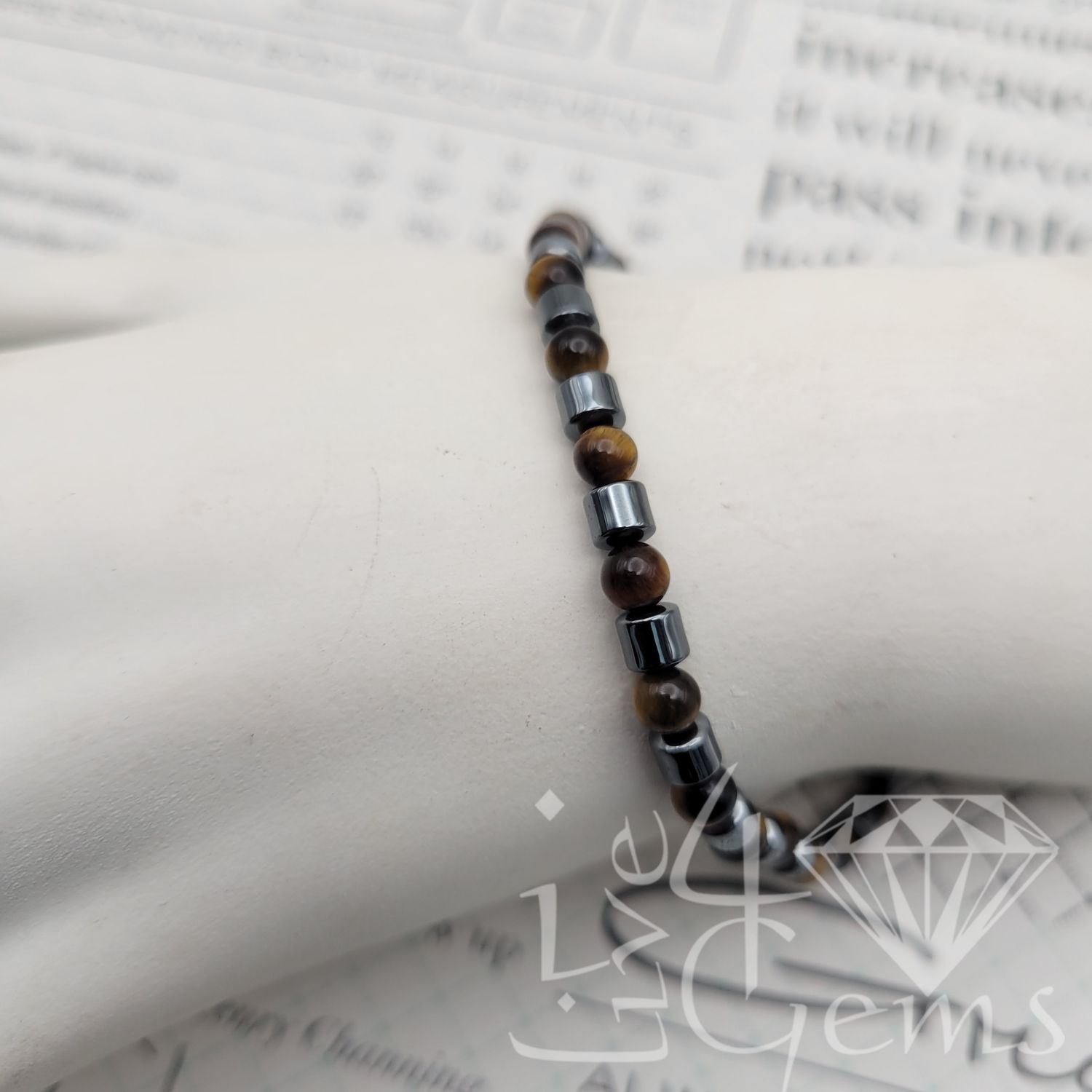 Tiger&#39;s Eye and Hematite Gemstone Bracelet
