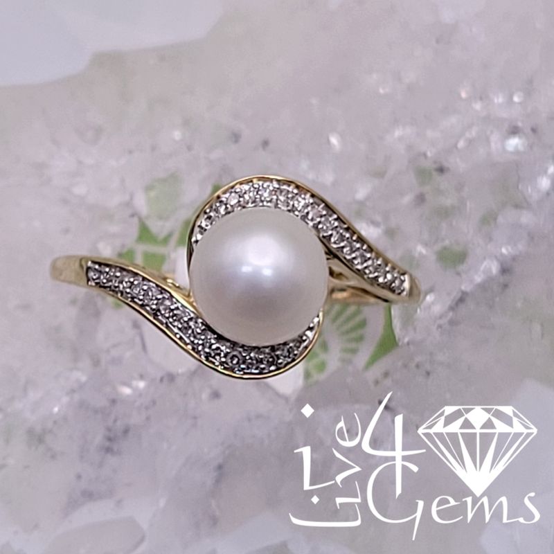 10kty 0.1 ctw Diamond Swirl Pearl Ring