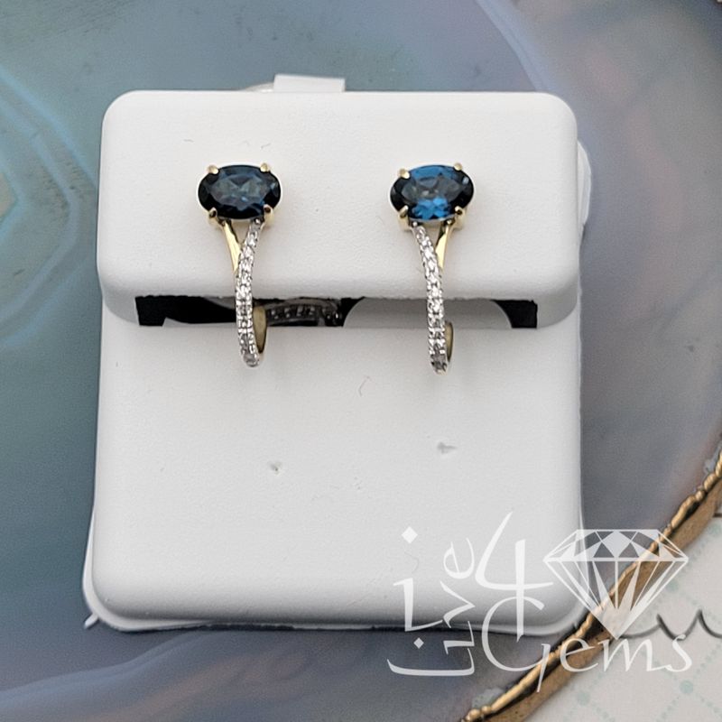 10kty 0.1ctw Dia  London Blue Topaz Hanging Earring