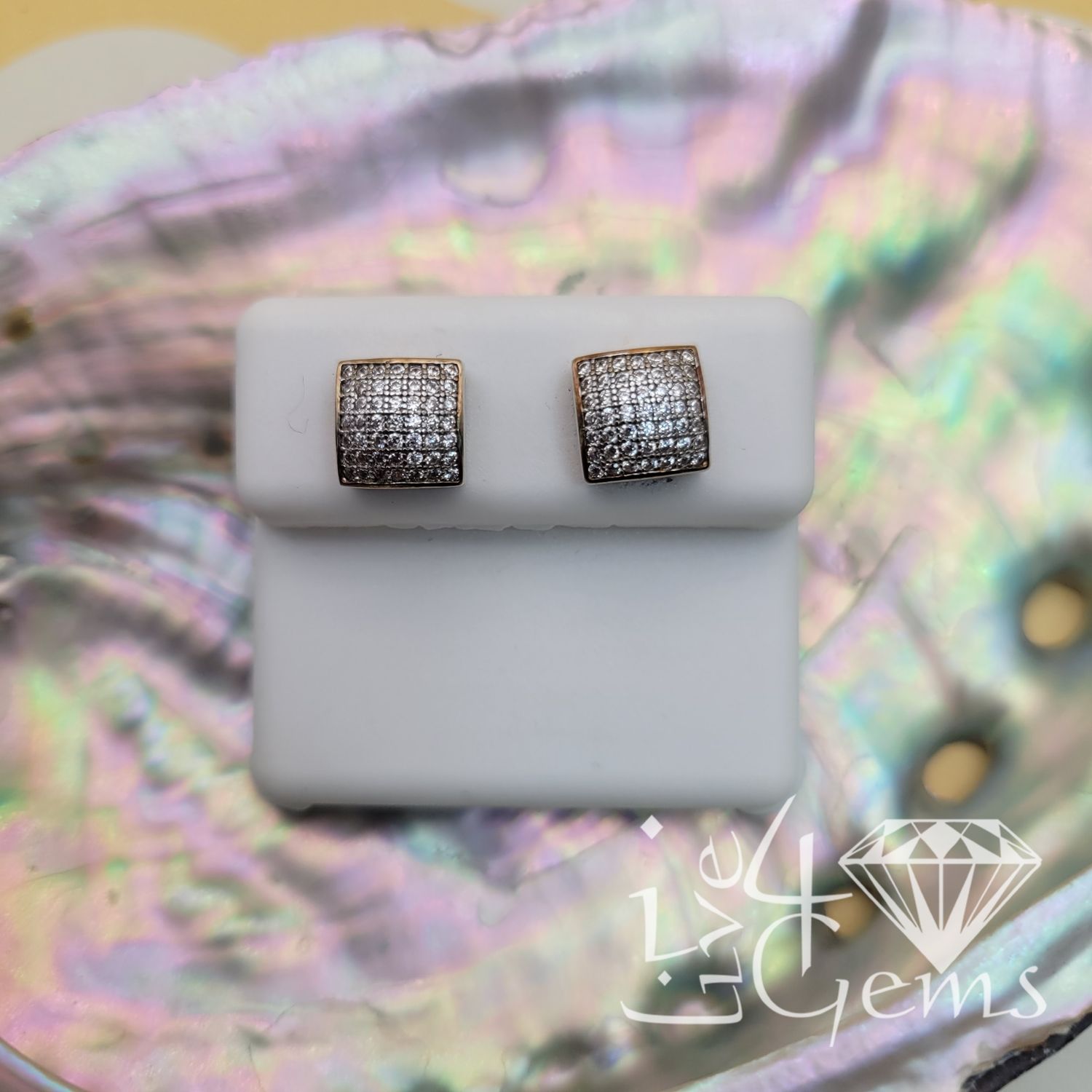 Silver GP Cushion Cz Screwback