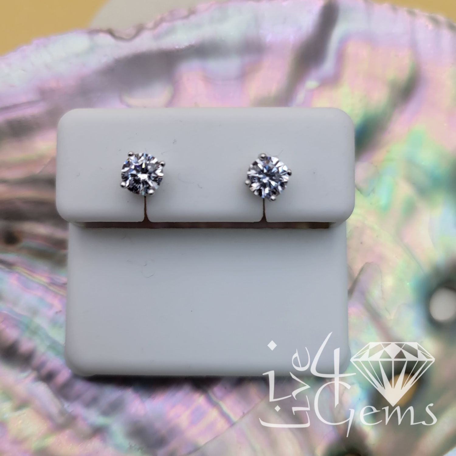 Silver Stud 8mm