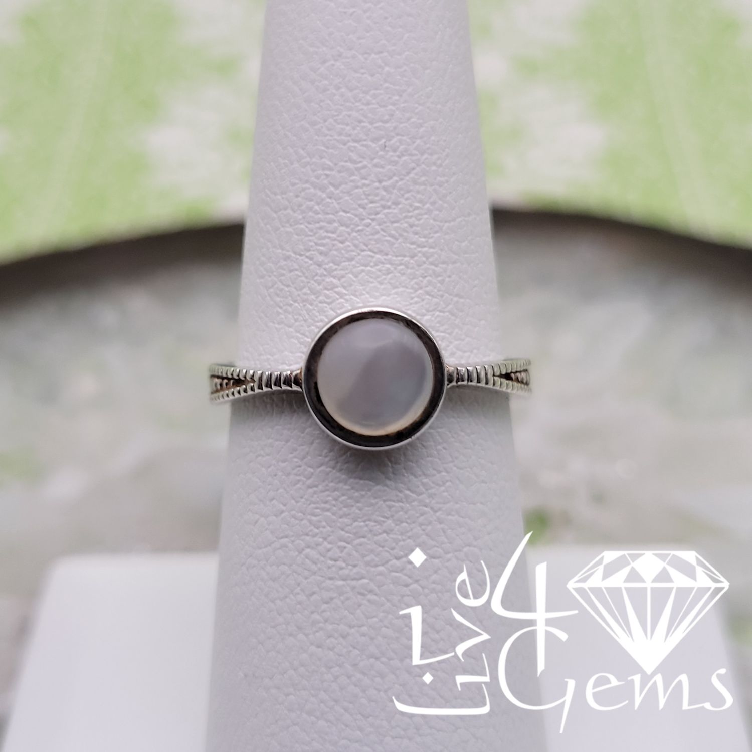 Silver Mother-of-Pearl Ring