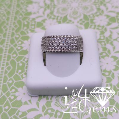 Moissanite Band