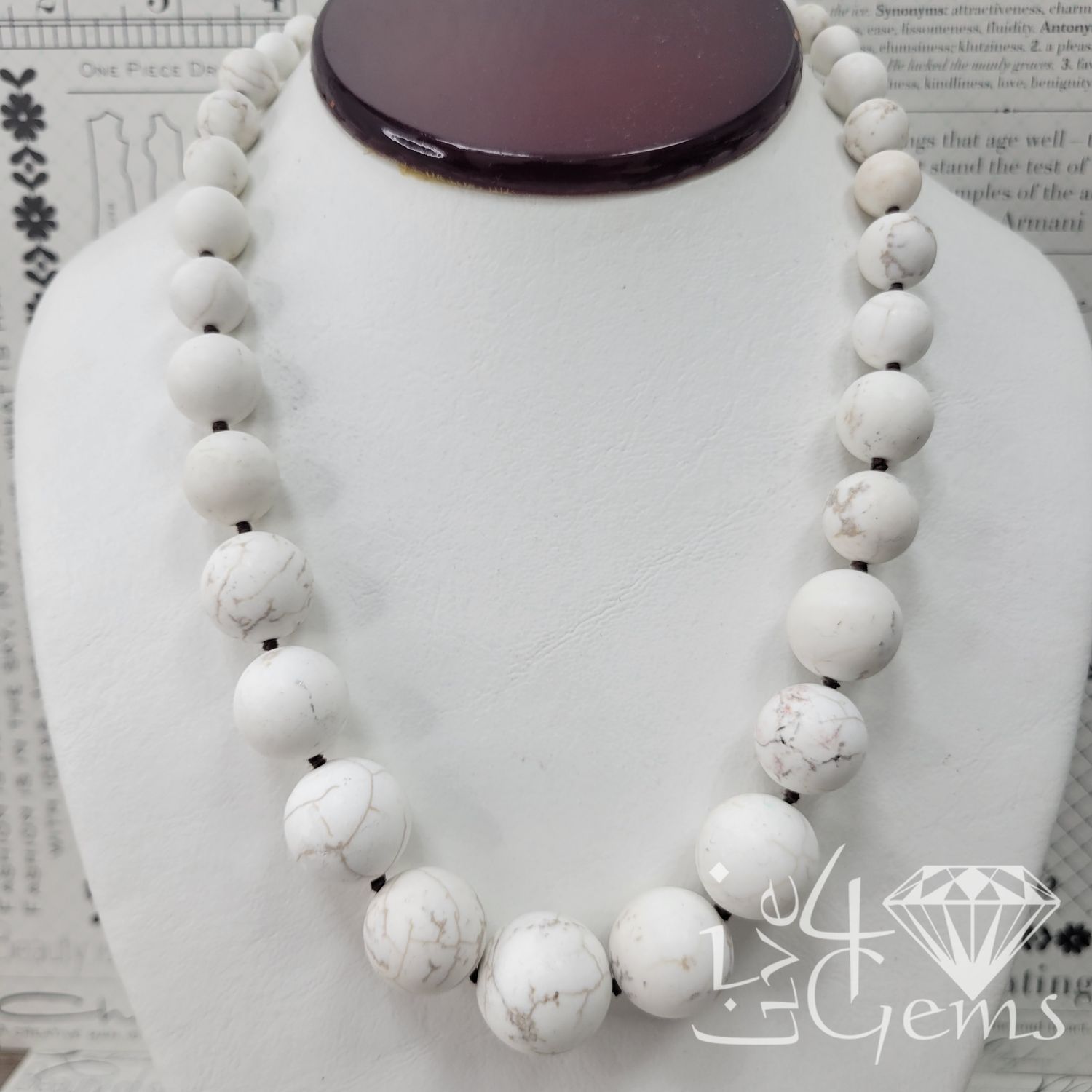 Graduated Matte Round White Magnesite L19&quot; 1.5&quot;Extend