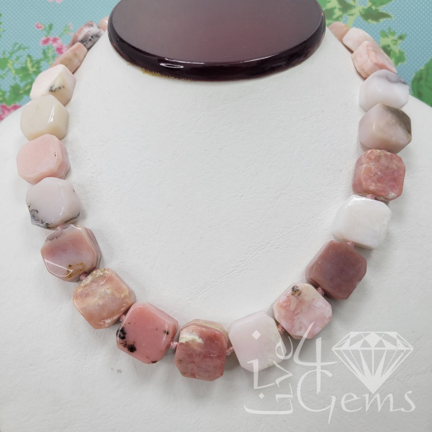 18&quot; Single Strand Pink Opal Short Necklace