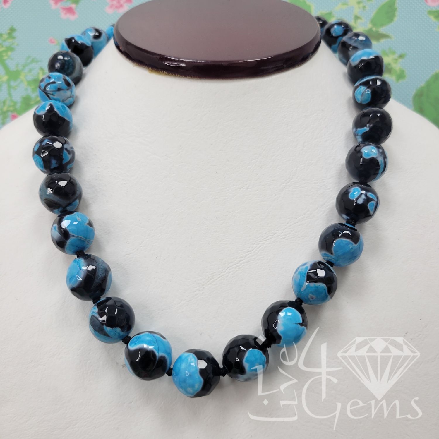 18.5&quot; Black and Blue Hand-Knotted Necklace