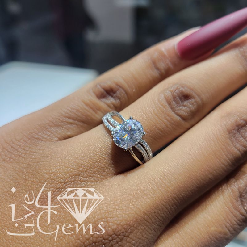 Silver Moissanite 2ctw Twist Oval Cut