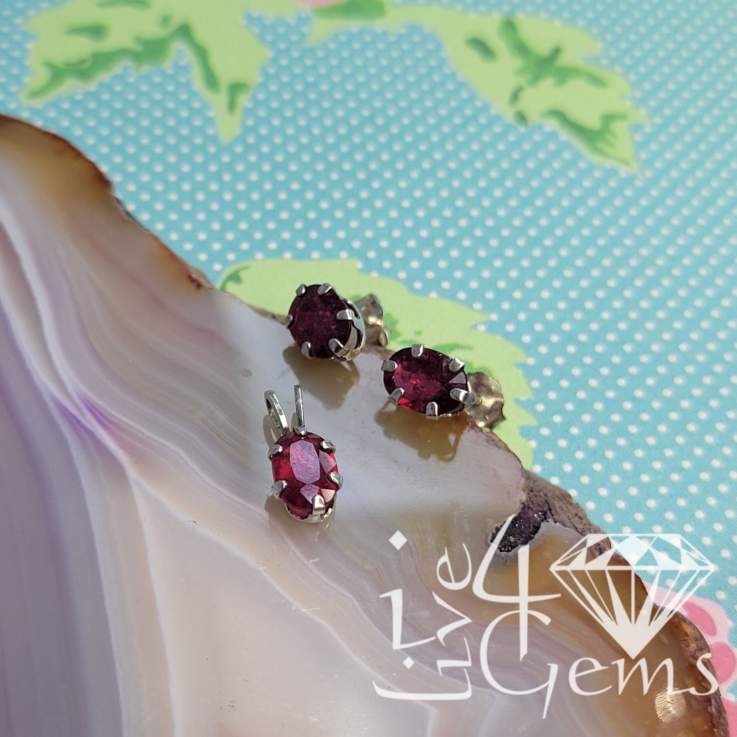 Silver Oval Ruby 7x5mm 3ct Earring Pendant Set