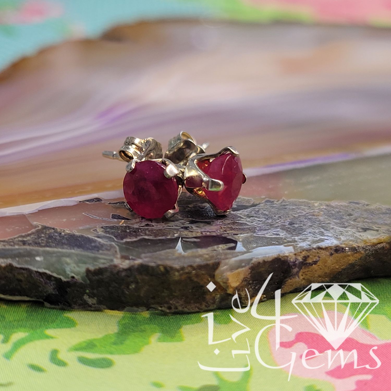 Silver 5mm Round Ruby Sud