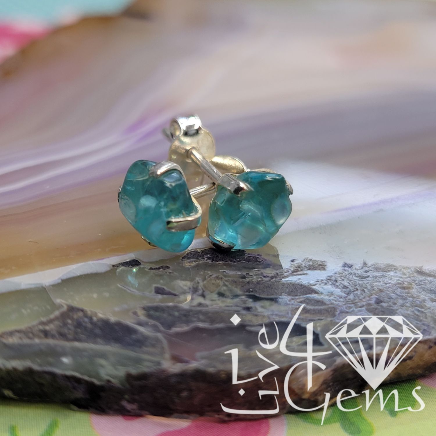 Sterling Silver Apatite Stud
