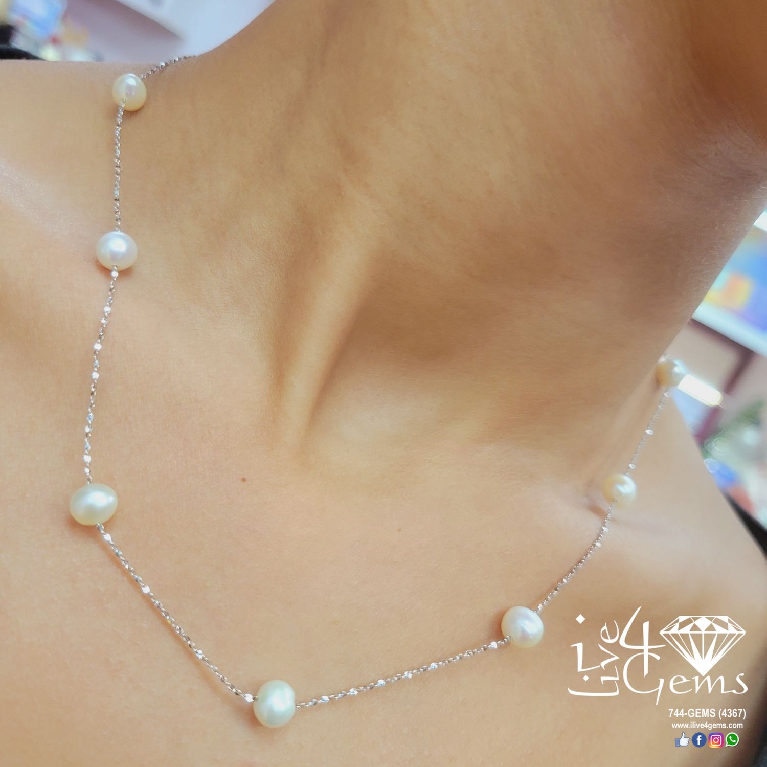 Silver Pearl Stationary Necklace , Color: White