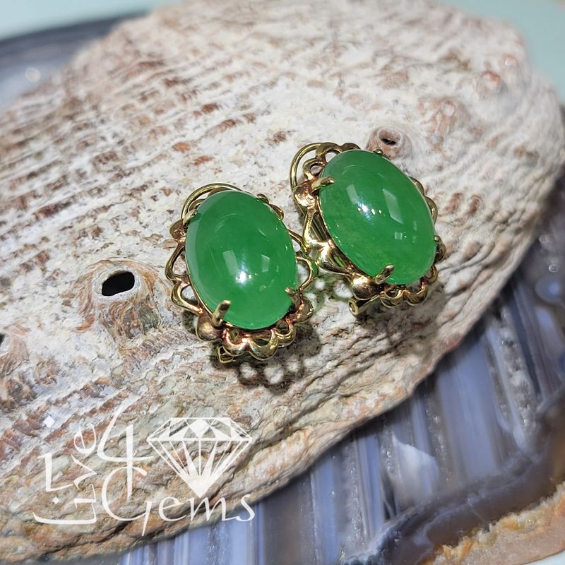 14kt Green Jade 10 x 14mm French Pierced Stud