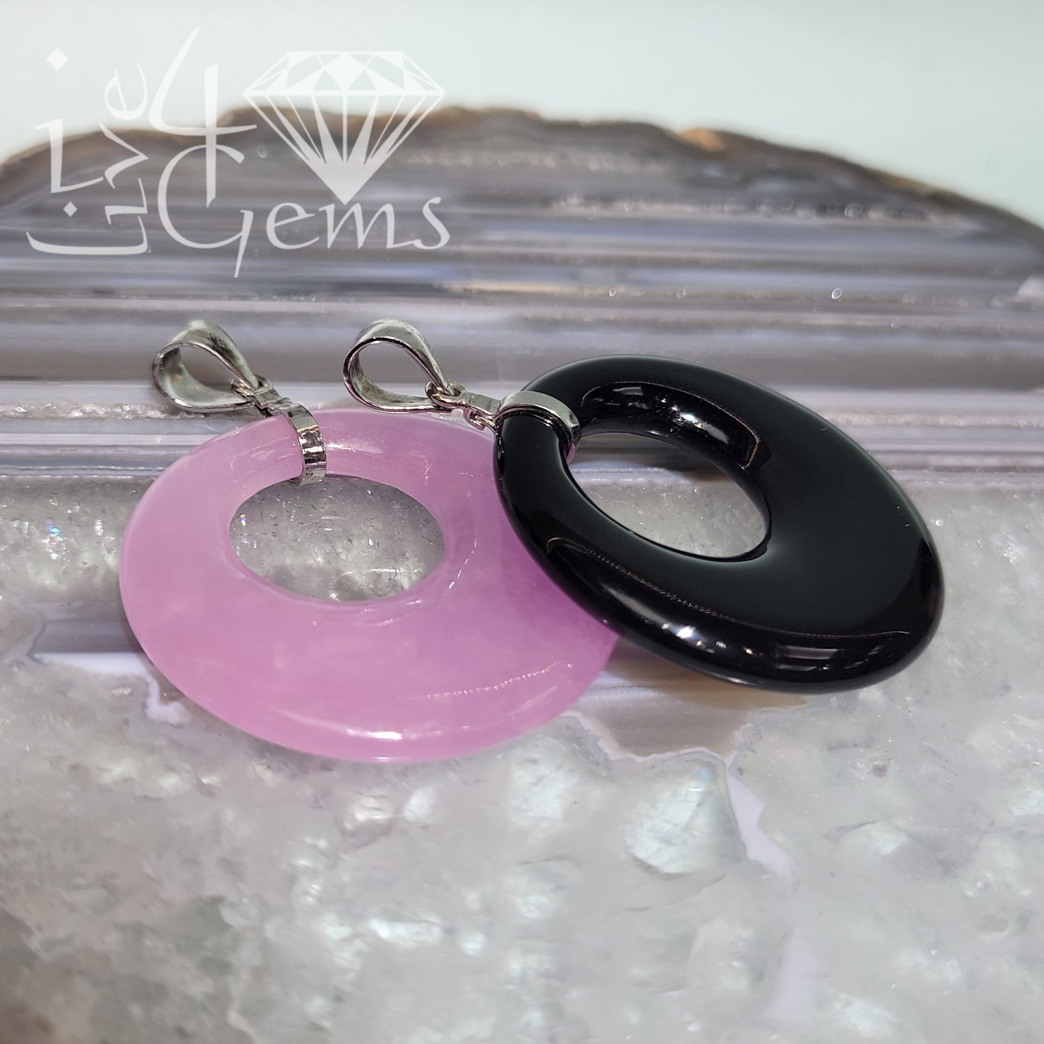 Silver Oval Circle Pendant
