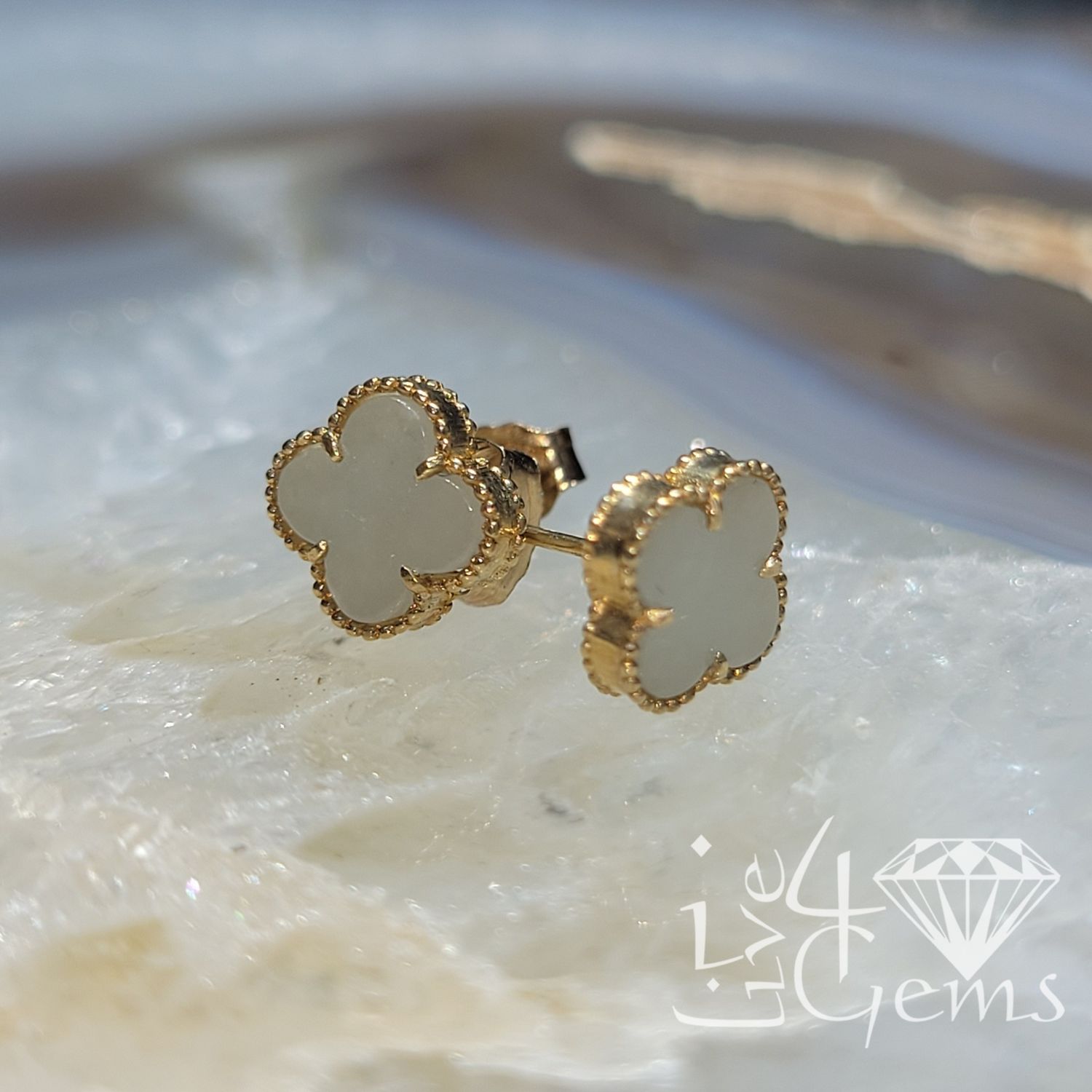 14kt Gold Jade Clover Earring