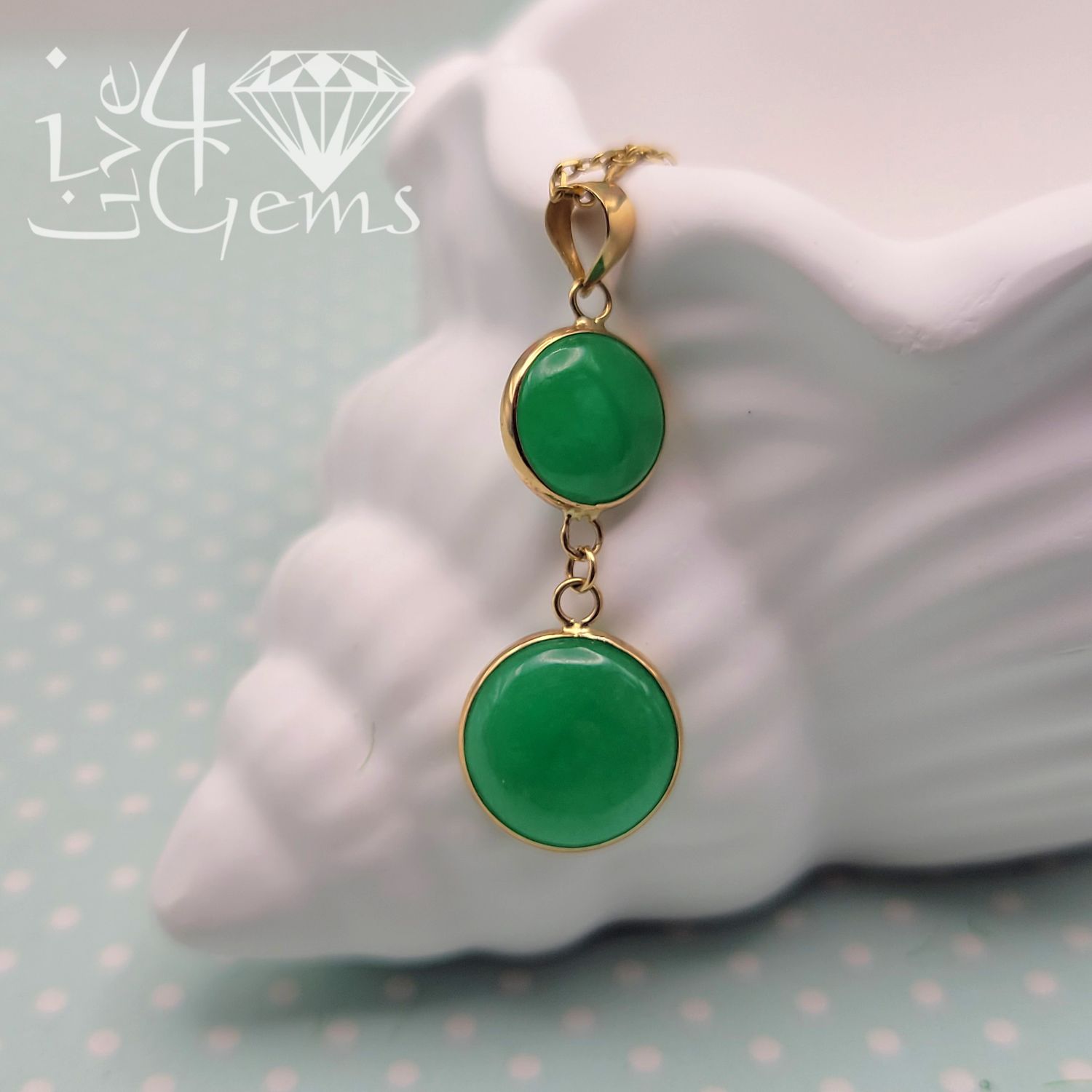 14kt Drop Round Jade Pendant w Necklace