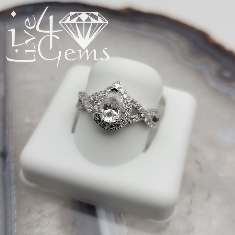 Silver Moissanite 1.25ctw Pear Twisted Band S8