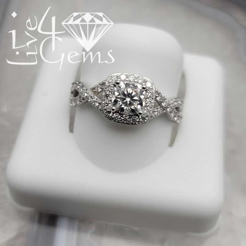 Silver Moissanite 1.25ctw Cushion Cut Twisted Band S8