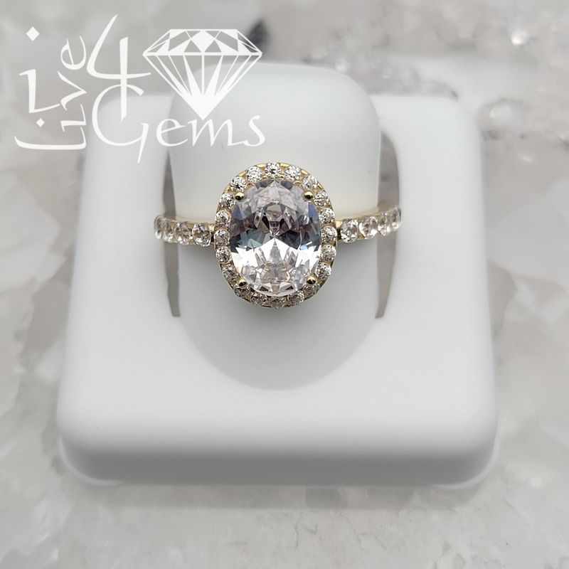 10kty Oval Halo CZ Ring