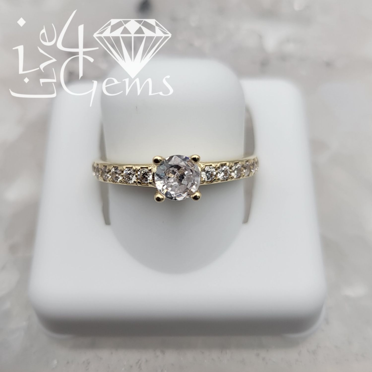 10kty Cz Round Solitaire Ring