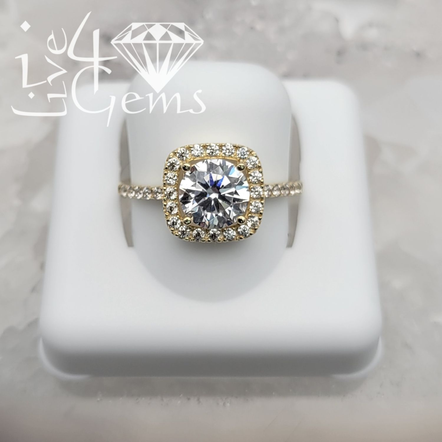 10kty Solitaire Square Halo Round CZ Ring