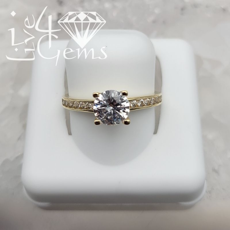 10kty Round Solitaire Single Row CZ Ring
