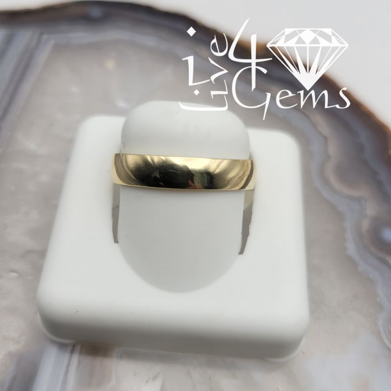 10kt Yellow 4mm Regular Fit Band Size 8