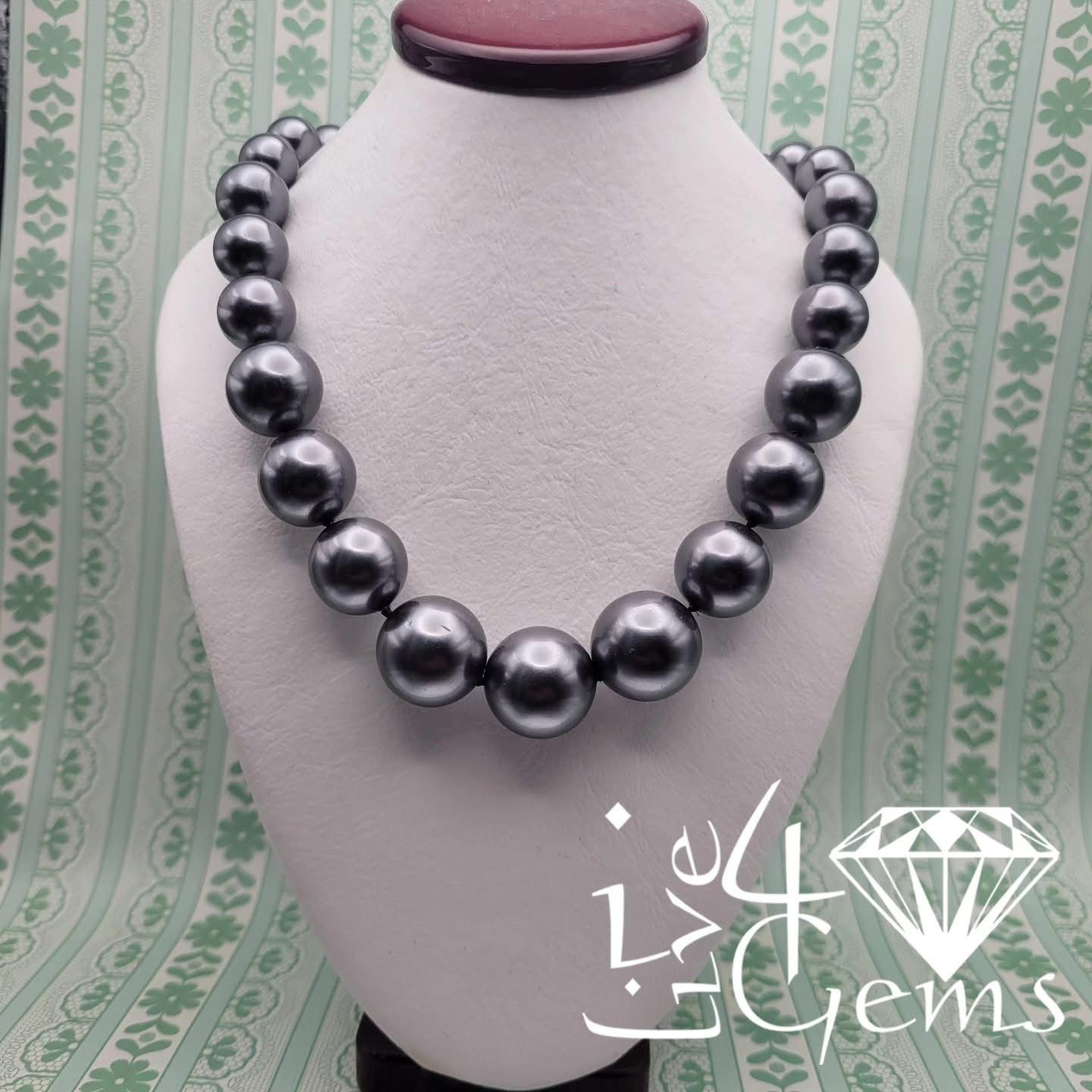 Mother Of Pearl Gray Necklace 18”