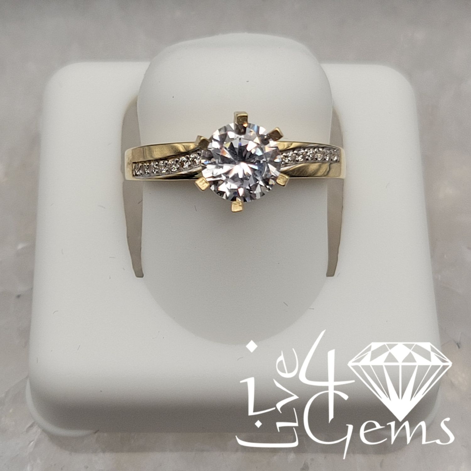 10kty Round Cz Spiral Ring