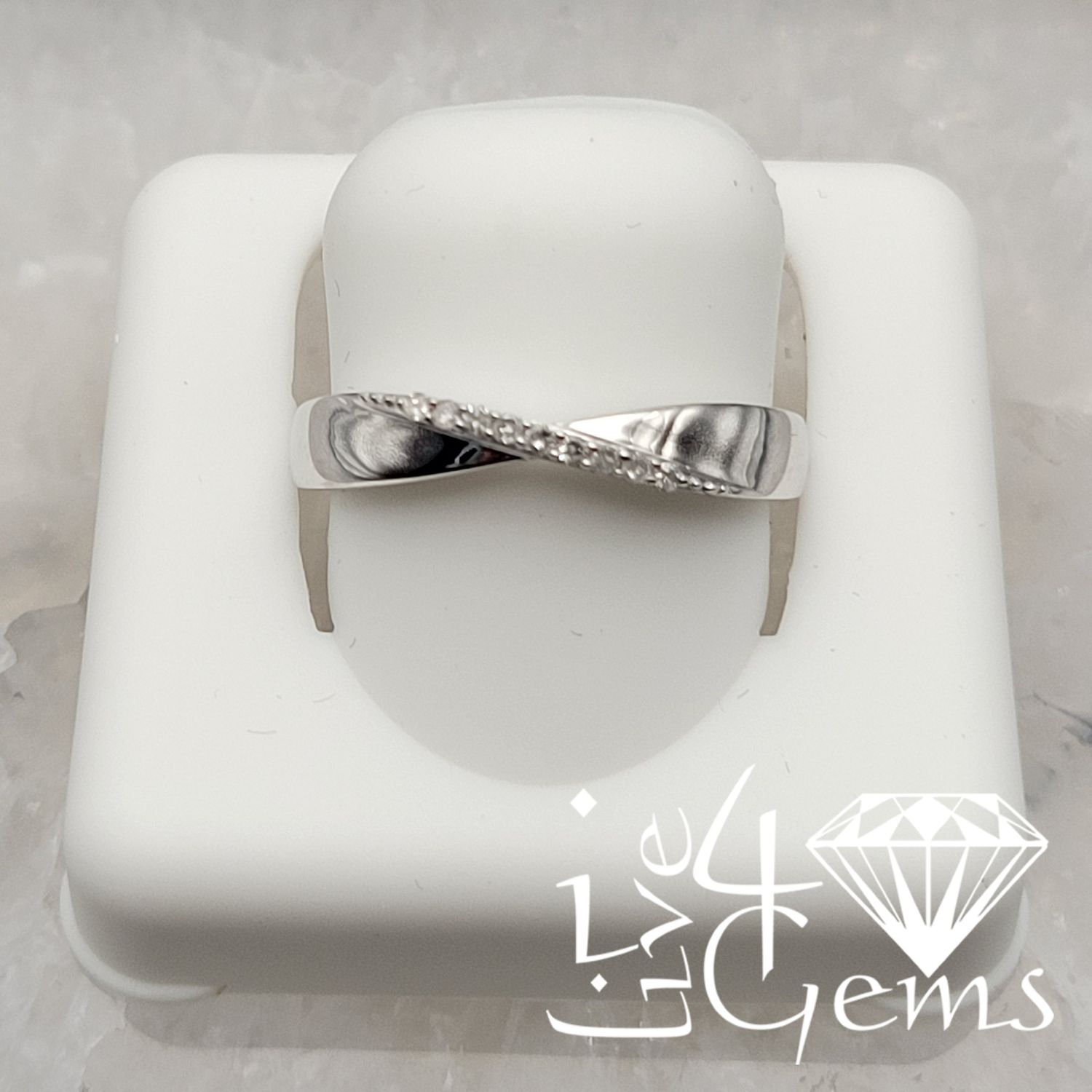 Silver 1/20ctw Diamond Twist Band