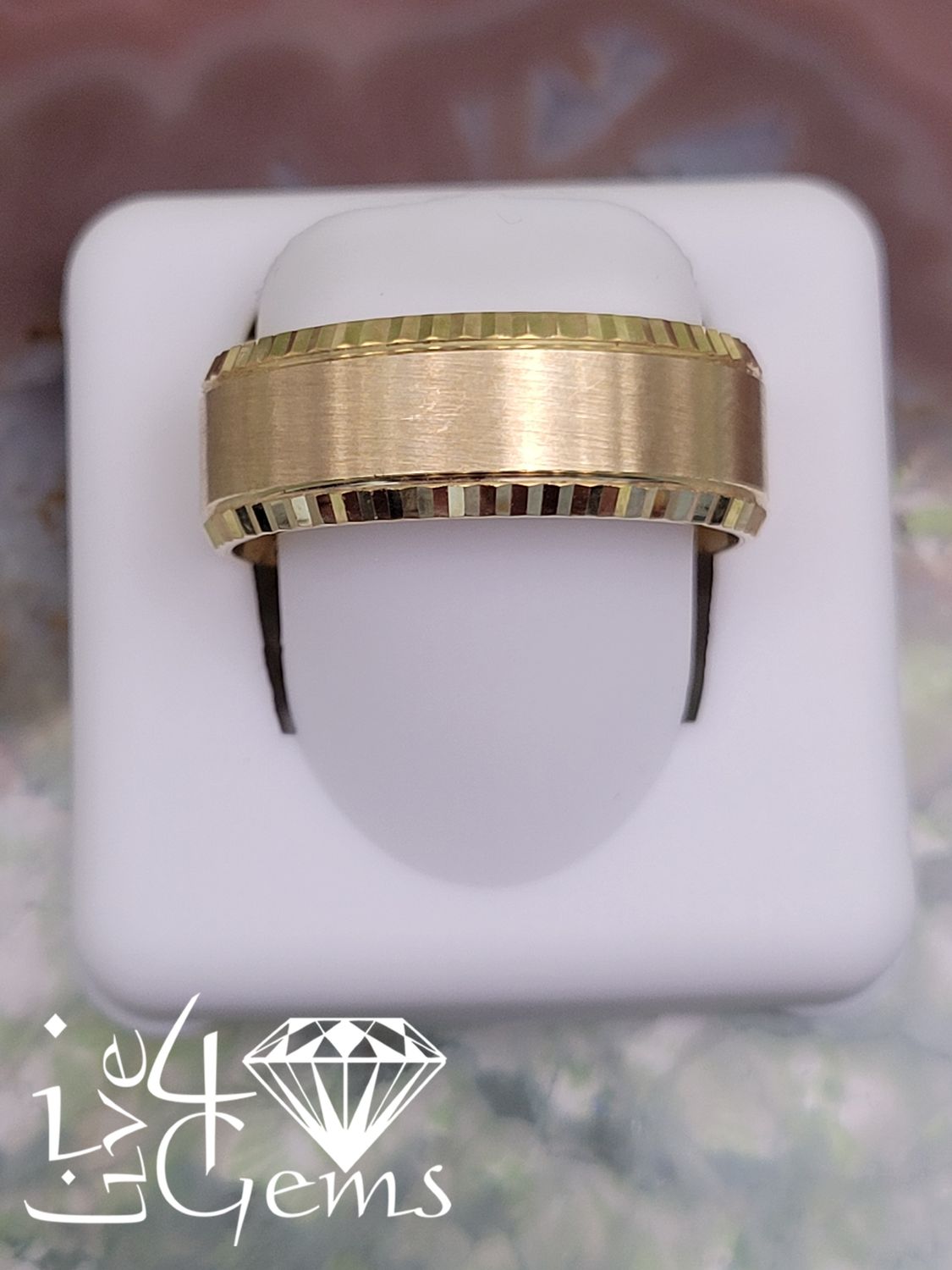 14kt Y 8mm Matte Dia Cut Edg Band size 10