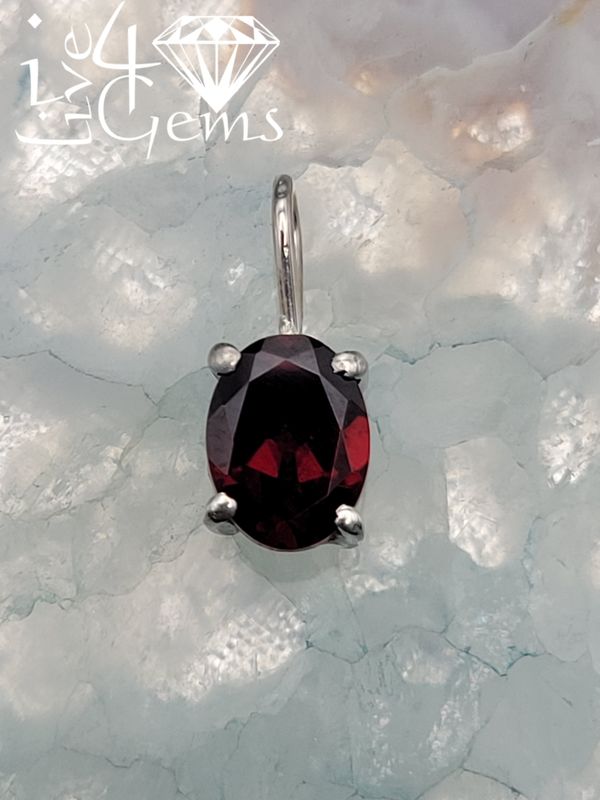 Silver 3ctw Garnet Pendant
