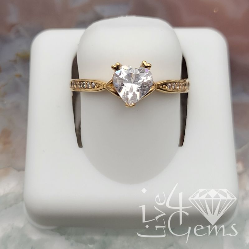 10kty Infinity Heart Cz Solitaire Ring S7.5