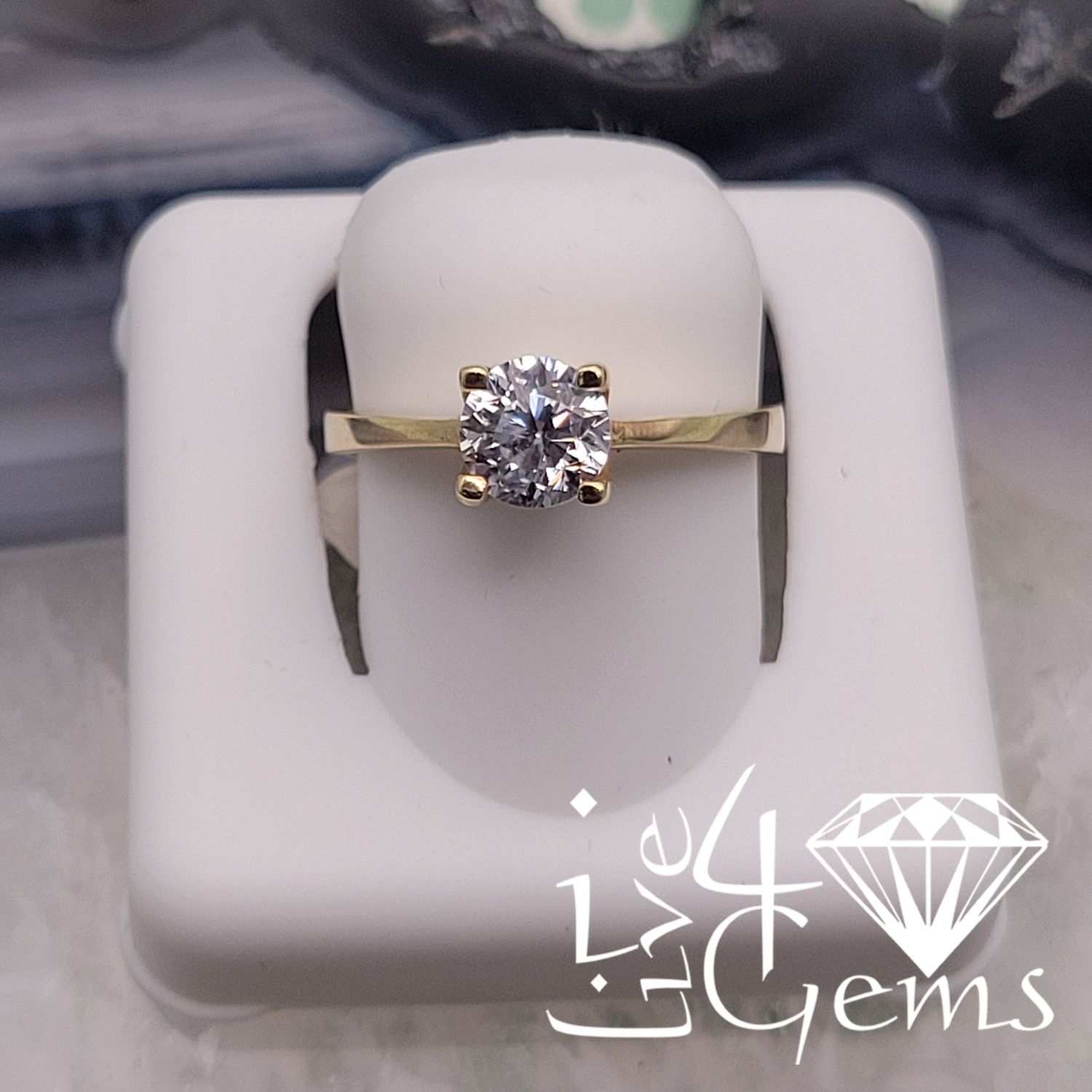 10kty 4mm Solitaire Cz  Ring
