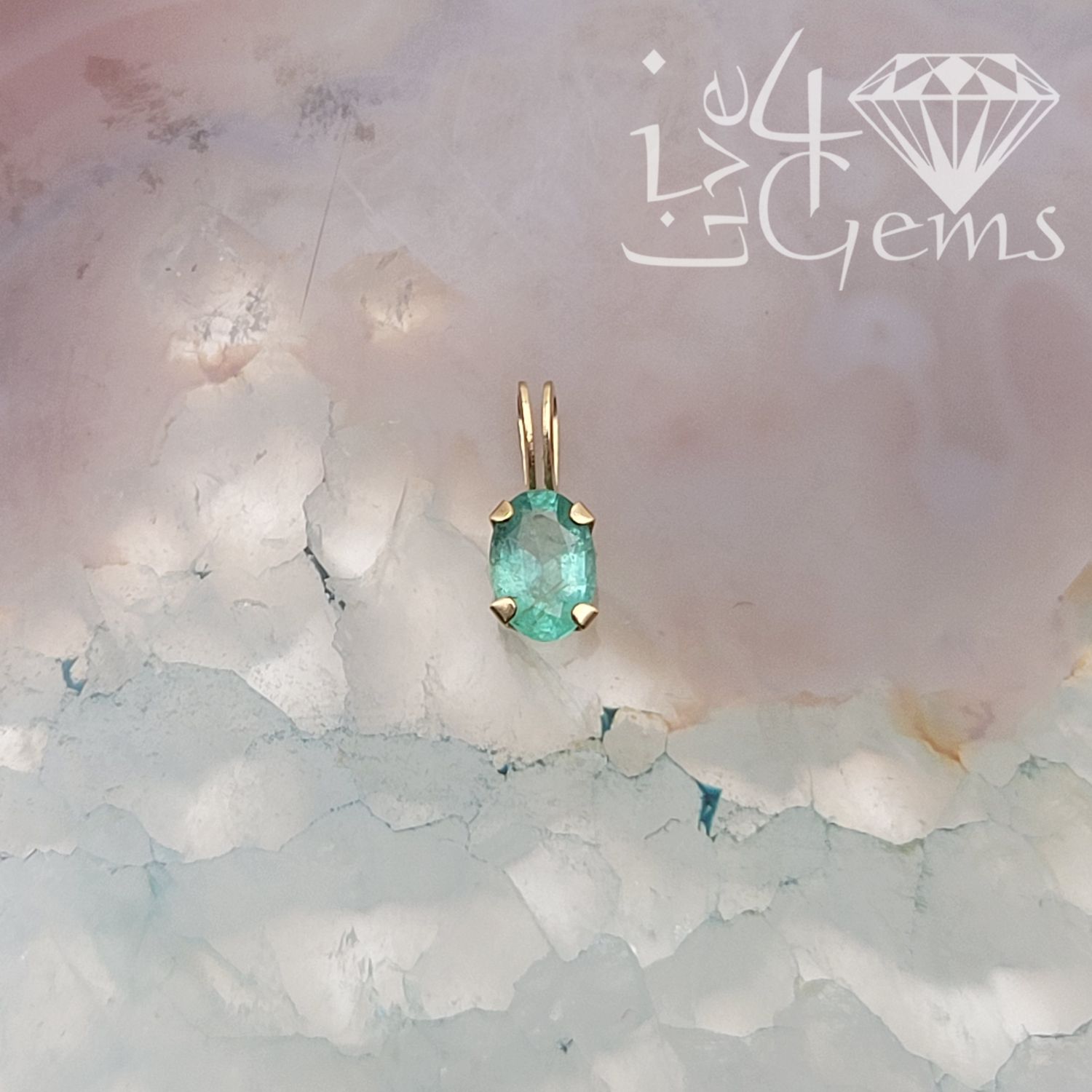 0.50ct 14kt Emerald Oval Pendant