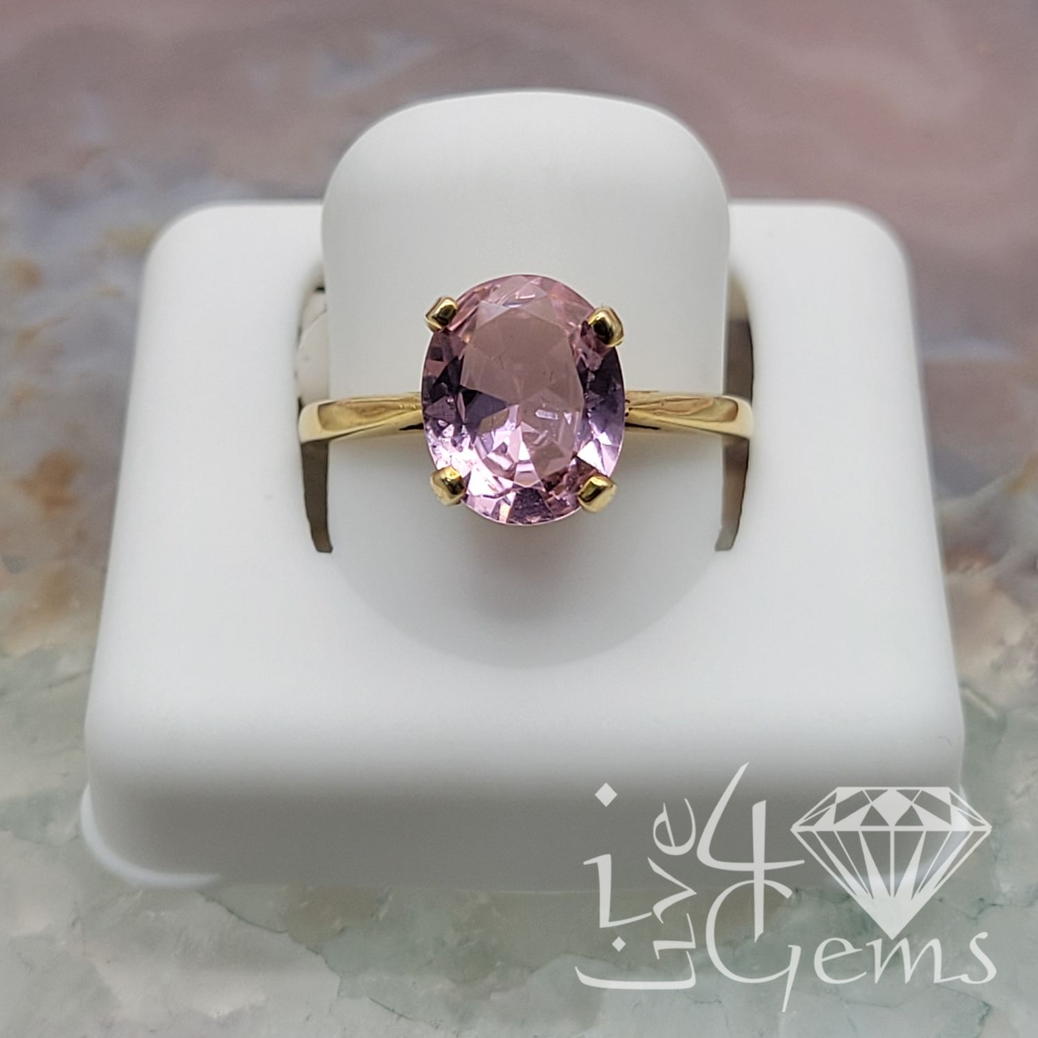 10kty Solitaire Pink Oval CZ Ring
