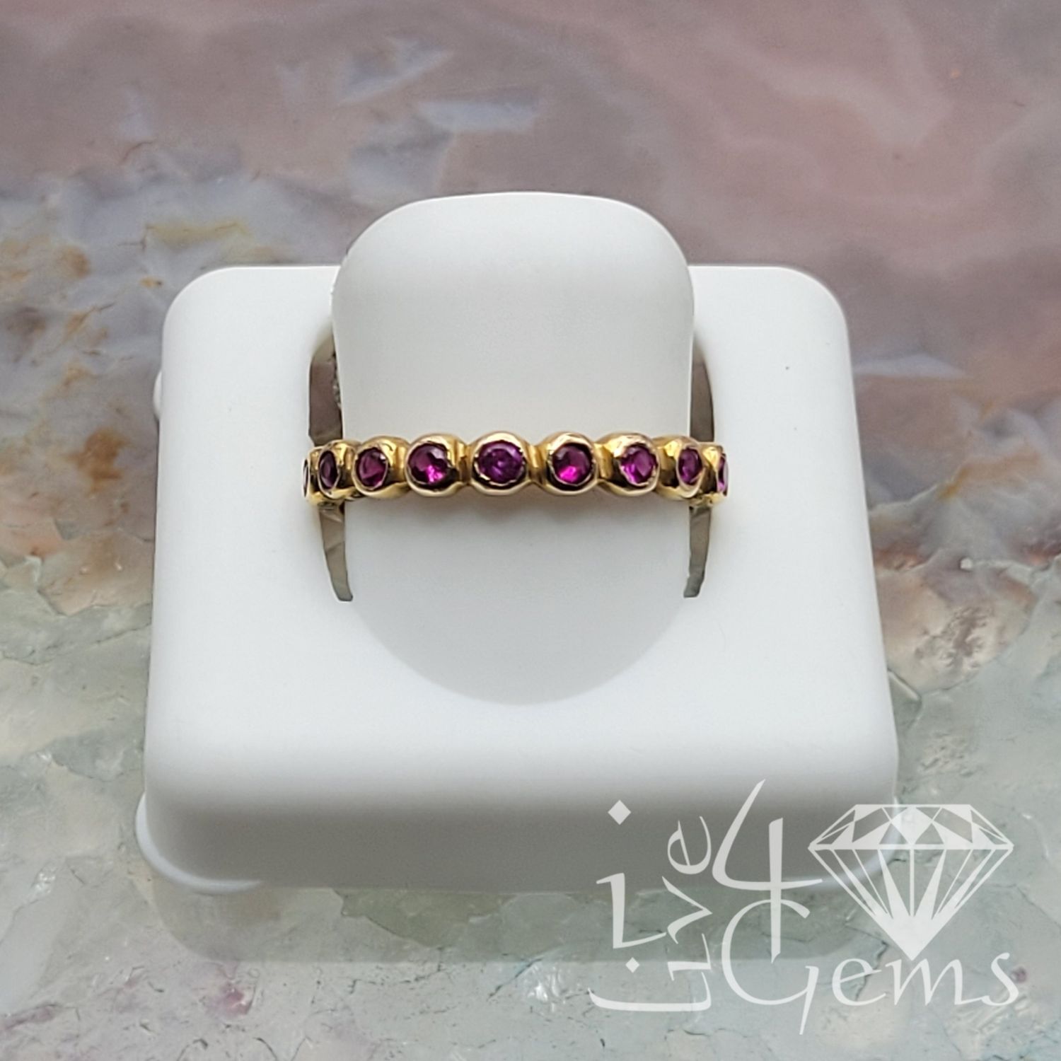 10kty Round Red Stackable CZ Band