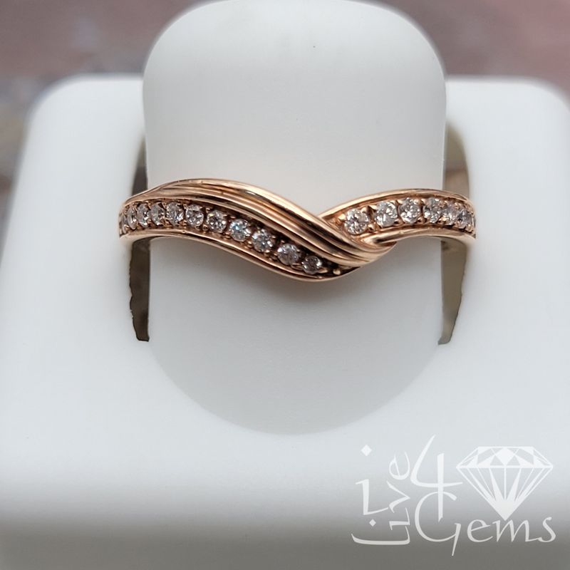 10ktr 1/6ctw Diamond Twist Stackable Ring