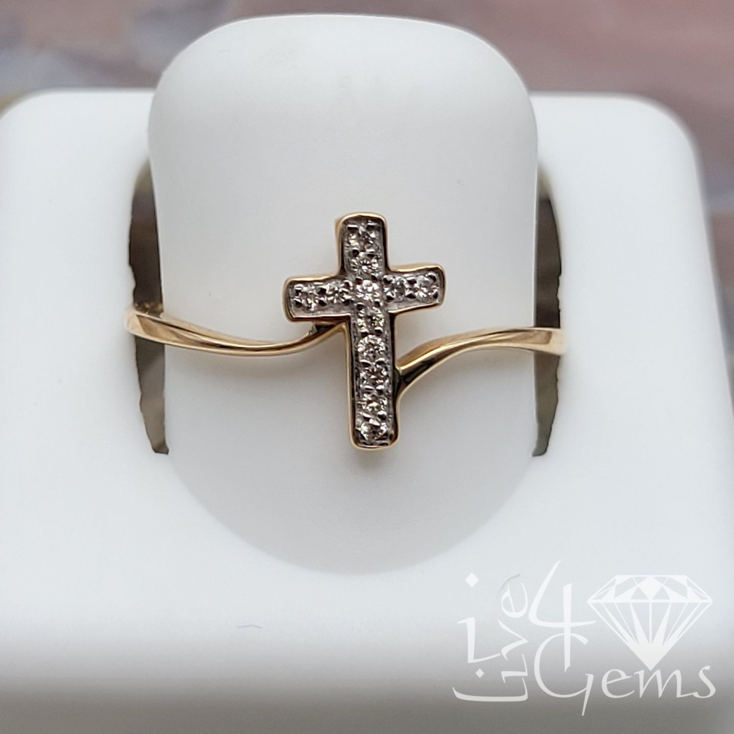 10kty 1/12ctw Diamond Cross Ring