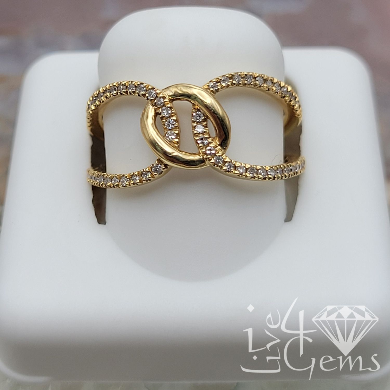 14kty 1/6ctw Diamond Infinity Ring