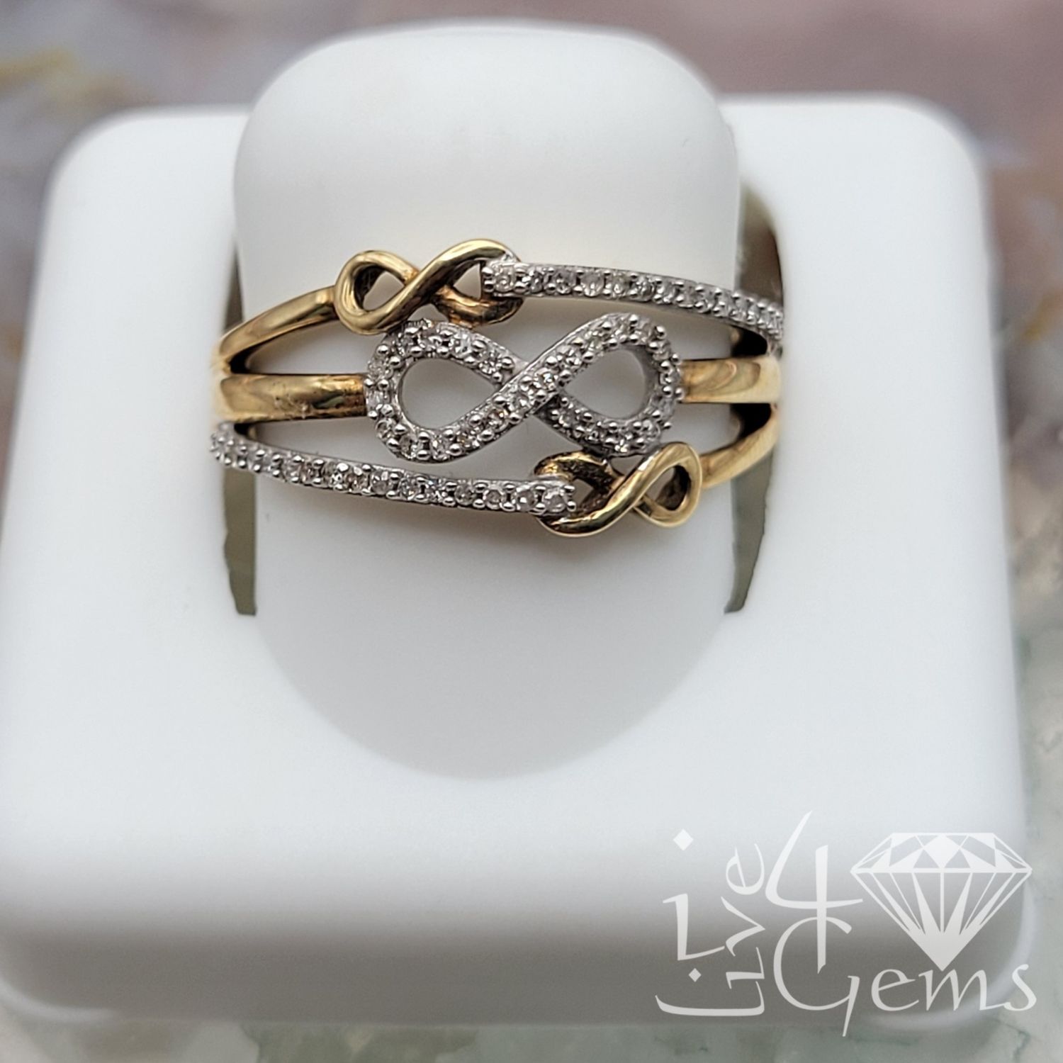 10kty 1/6ctw Infinity Diamond Gift Ring