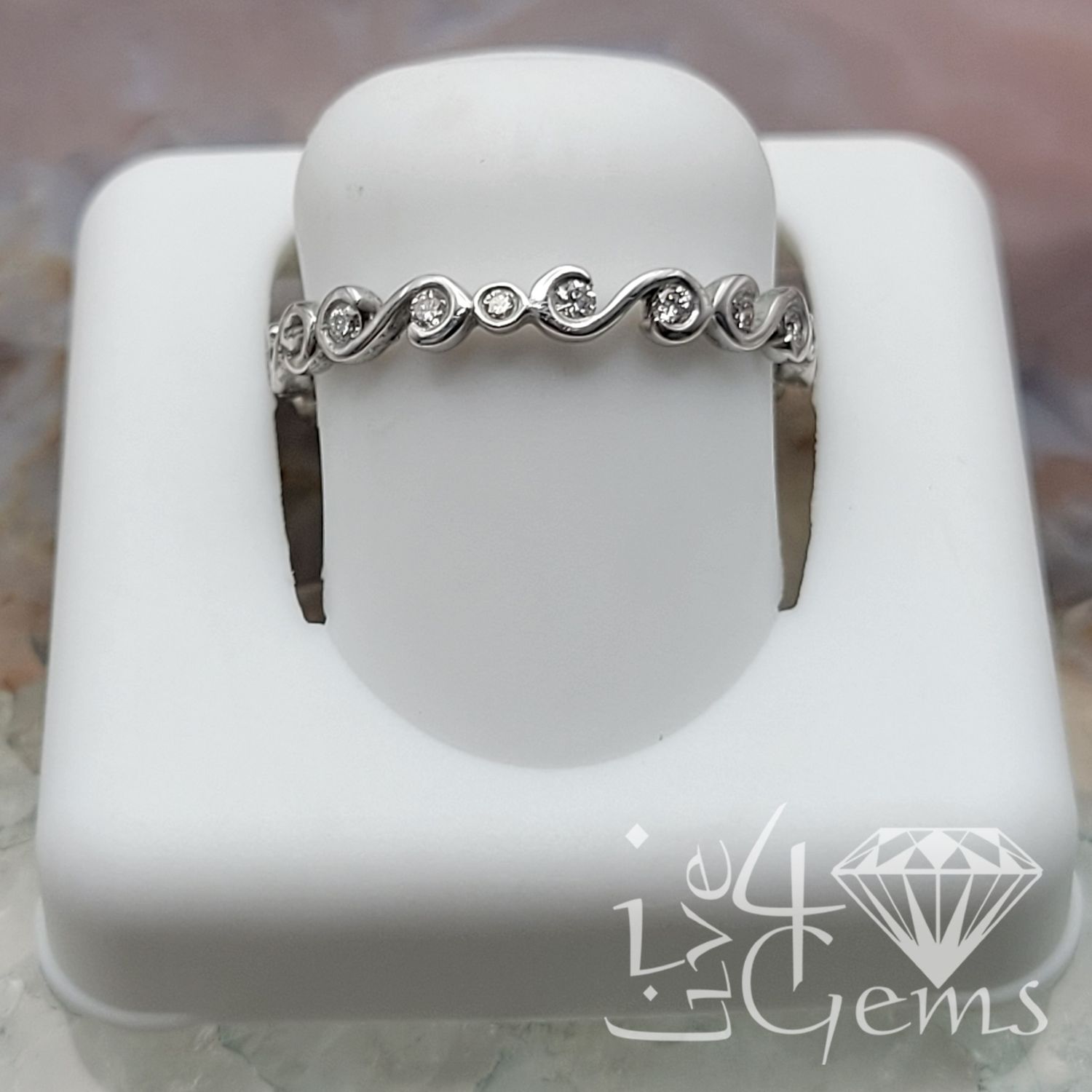 10ktw 1/8ctw Diamond  Swirl Stackable Band