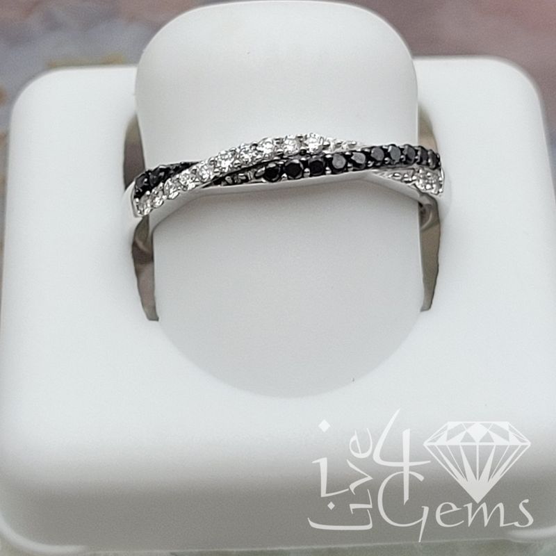 14ktw  1/4ctw Black/ Diamond Twist Band