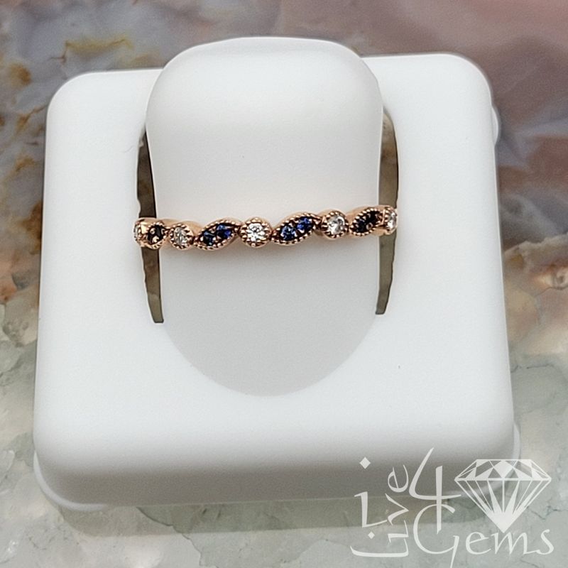 10ktr 1/20ctw Dia 1/20ct Blue Sapphire Stackable Band