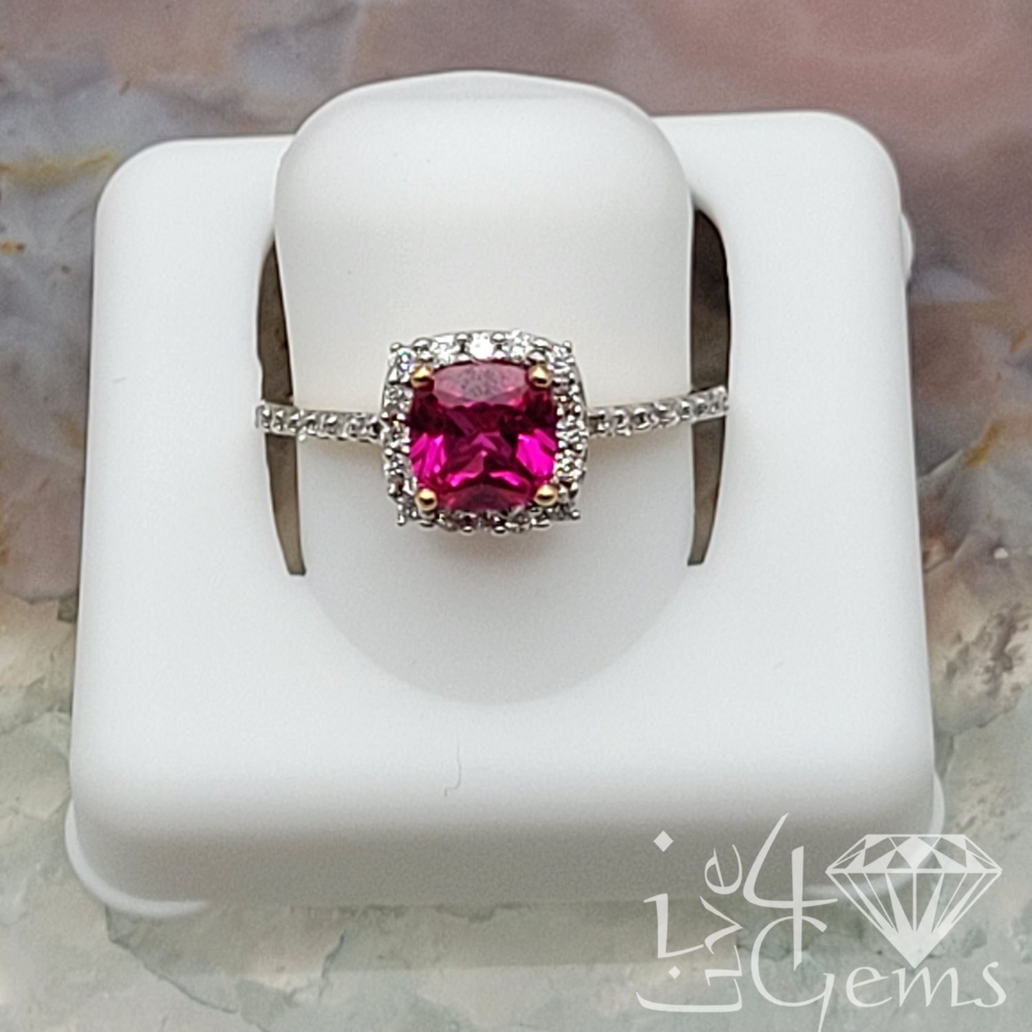 10kty 1/5ctw Diamond 1 1/3ct Lab Ruby Ring